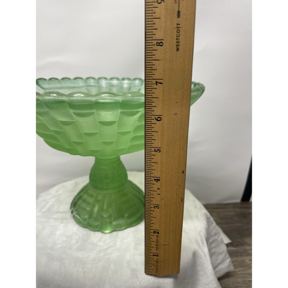 Vtg Green Pressed Glass Pedestal Compote Bowl 9" Wide Heavy Footed Centerpiece - Picture 9 of 11
